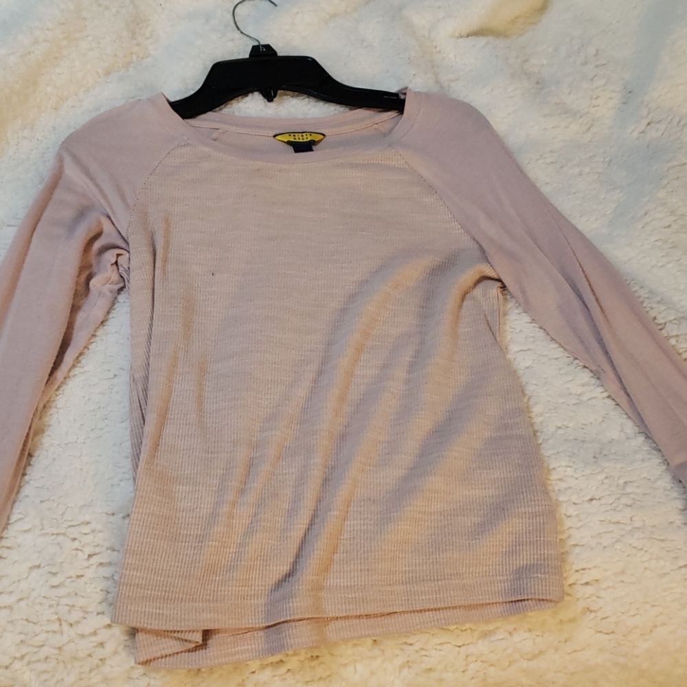 Light pink jersey long sleeved shirt
